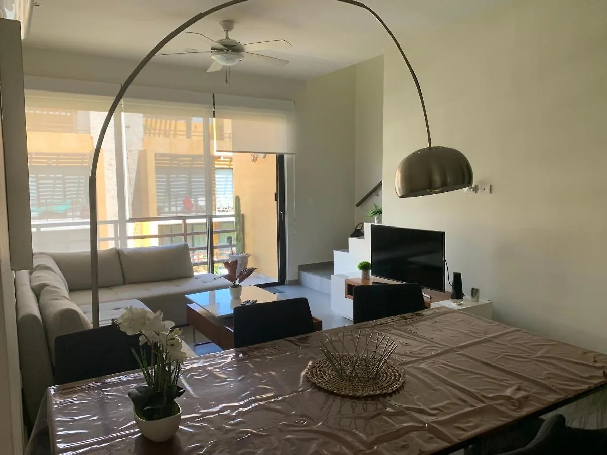 Spectacular Two Bedrooms Ph With Private Rooftop And Jacuzzi Playa del Carmen Appartement